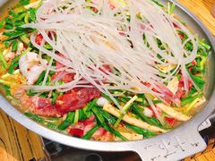 牛肉八带鱼饼土豪锅-京玉菲饭店(李村店)