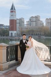 -都市丽人婚纱摄影