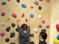 -ROCKPLUS攀岩馆(环宇城店)