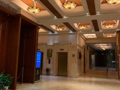 -山明水秀大饭店