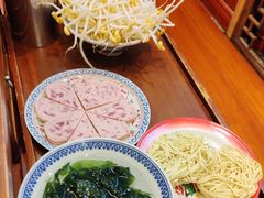 -沸炉重庆老火锅(军事博物馆店)