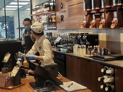 -星巴克(港汇1号办公楼店)