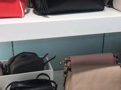 -东荟城名店仓
