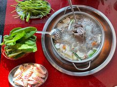 -老石黑山羊毛驴肉火锅(金凯广场店)