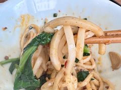菌香油泼米线-一坐一忘云南菜(嘉里中心店)