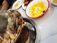 -一口猪海鲜浑锅·东北家常菜