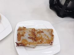 香煎腊味萝卜糕-凤凰楼酒家·粤宴点心(华强北店)