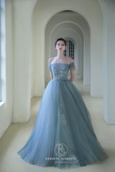 -Renee芮亦婚纱(原丽莎)