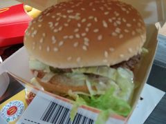 巨无霸汉堡-麦当劳(光新乐购店)