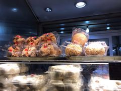 -白玉兰食品(汇联商厦店)