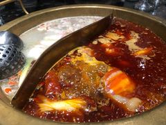 -小天鹅火锅·一线江景洪鼎旗舰店(洪崖洞店)