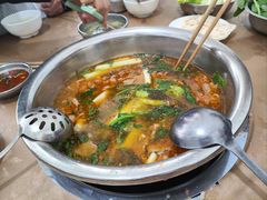 -黑竹沟新场牛肉火锅