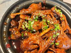 -巴厘龙虾·榜首油焖大虾(音乐学院·沿江酒馆店)