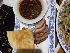 -老天桥酱肉烧饼夹肘子(天桥店)