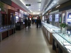 -利群海琴购物广场(商丘路店)