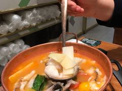版纳野果酸汤鱼-云海肴·汽锅鸡·云南菜(广安门天虹店)