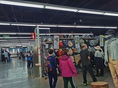 -迪卡侬(西三旗店)