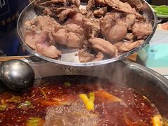 -肖肖酸萝卜鱼火锅(总店)