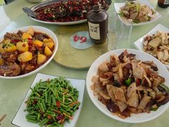 -秦扬居特色菜馆(上王村)