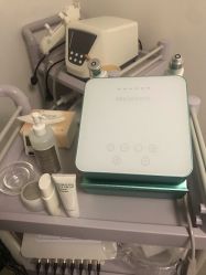 -麗宫轻医美·问题肌肤管理中心