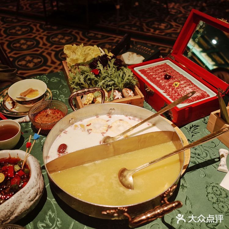 港式复古之冬日暖暖#港式打边炉 「悦华荣发」