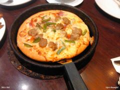 意式飘香肉丸比萨-必胜客(新中纬店)