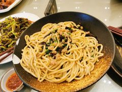 肉蓉木耳捞面-沙龙酒家
