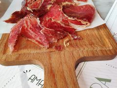 -Tapa Tapa
