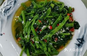 Garlic Stir-fried Water Spinach