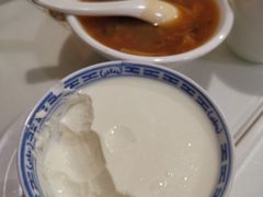 -新大咀港式茶餐厅(宝山万达店)