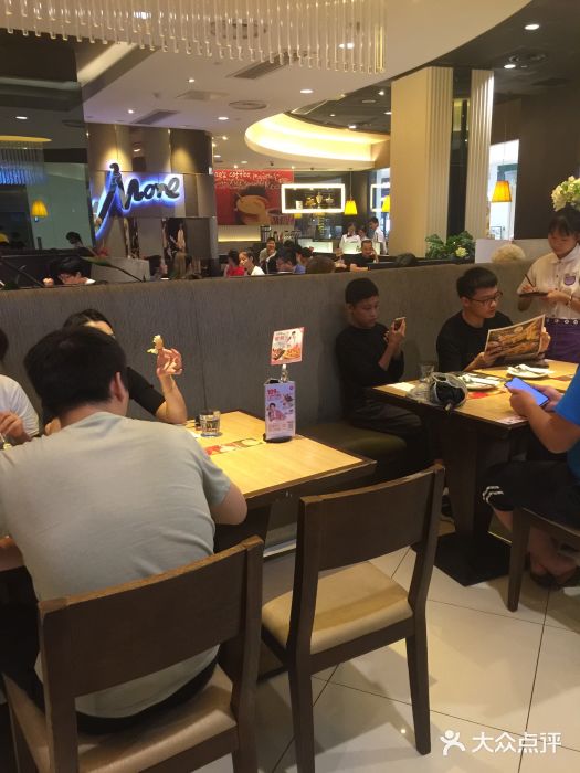 必胜客(城西银泰店)大堂图片