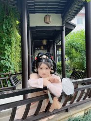 -一揽芳华汉服旗袍体验馆(拙政园店)