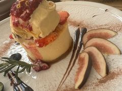 -Mark&Mars Restaurant
