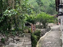 -高荡千年布依古寨旅游景区