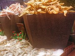 -新艺自助美食城(中山路店)