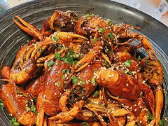 -肥肥虾庄·金牌油焖大虾(首义路店)
