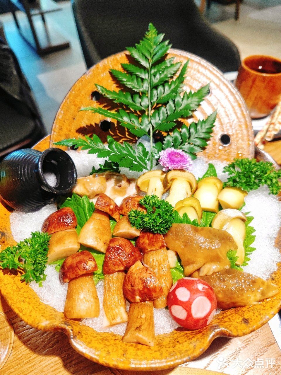 蘑锅菌菇鸡汤火锅 滋补养生鲜滋味！