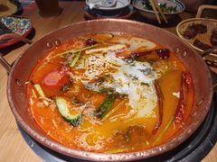 -洱火云南酸菜牛肉火锅(石景山当代商城店)