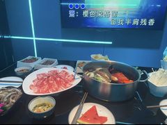 -唯爱KTV聚会餐厅(仙林东城汇店)