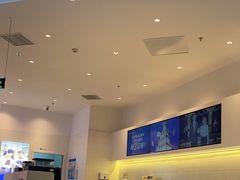 -瑞幸咖啡(长宁来福士B1层店)