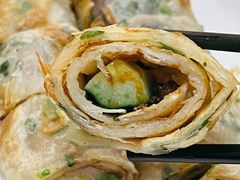 葱饼卷牛肉-台北楚楚园馅饼粥(虹桥南丰城店)