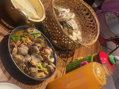 -蚝堡海鲜·威海菜·海肠捞饭·烧烤·亚洲吃蚝公司(幸福门店)
