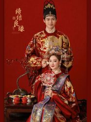 -雪中彩影婚纱摄影·微光艺术中心