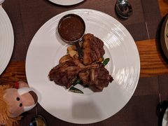 扒进口羊排佐红酒汁-秀·爱尔兰餐吧(上海路店)