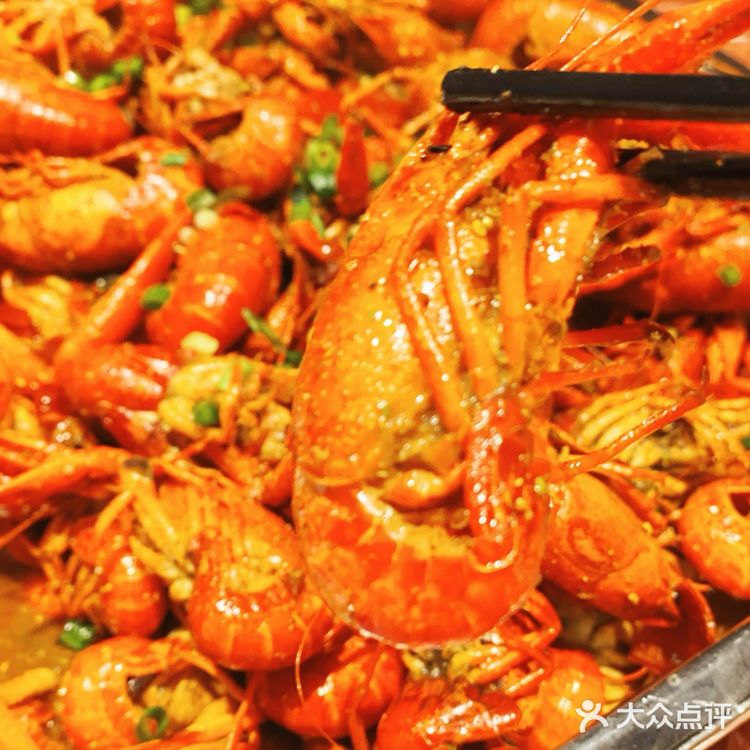 缘起于一锅羊蝎子,一盆小龙虾喜爱的餐厅