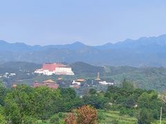 -磬锤峰森林公园
