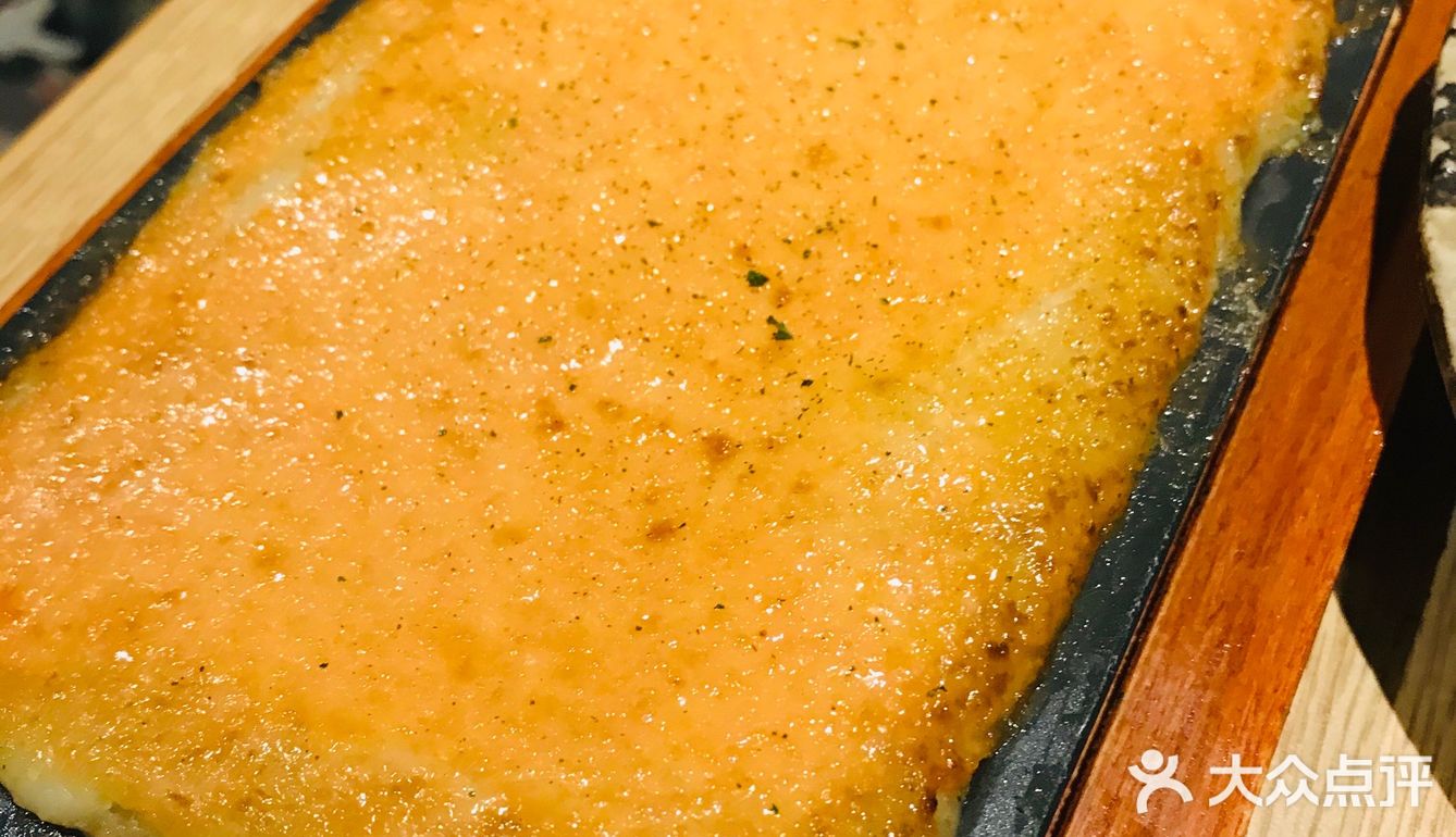 上菜速度也可。吃得我披头散发，就怕亏了肉虽薄