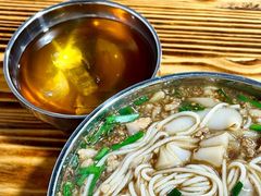 -正宗杨记普洱酸醋米线(总店)