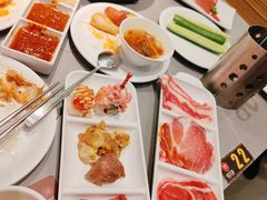 -山焱·炭火自助烤肉(周浦万达店)