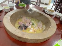 -姚记抚仙湖石锅鱼庄